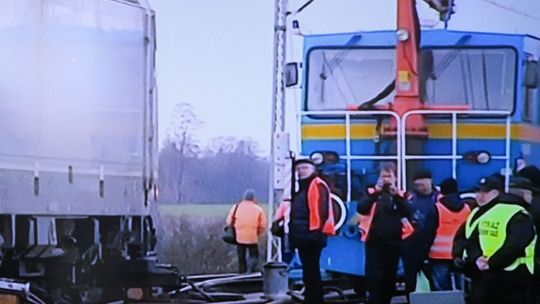 Wykoleiła się cysterna. Pociągi mają do 300 minut opóźnienia