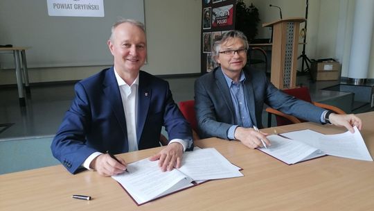 Wymijające się samochody nie będą już musiały zjeżdżać na pobocze. Co zrobi "ubogi krewny"?