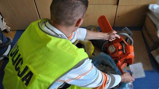 Wyniósł ją bezpośrednio z mieszkania