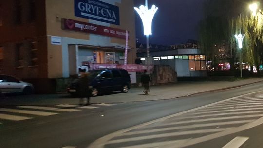 Wypadek koło Gryfeny. Piesza w szpitalu Wypadek koło Gryfeny. Piesza w szpitalu