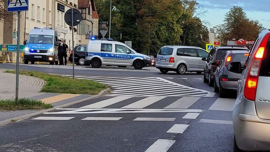 Wypadek na rondzie w Gryfinie [ZDJĘCIA]