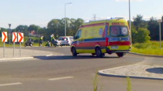 Wypadek pod Gryfinem. Kierowca nie ustąpił pierwszeństwa przejazdu