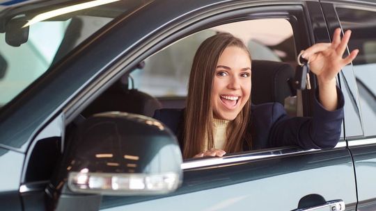 Wypożyczalnie samochodów cieszą cię coraz większą popularnością. Sprawdź, ile kosztuje wynajęcie samochodu!