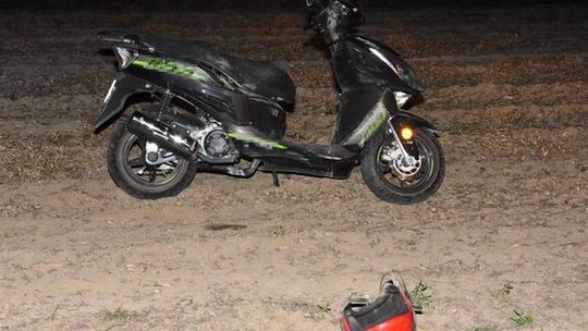 Wysiadł z pociągu i wsiadł na motorower. Był pijany Wysiadł z pociągu i wsiadł na motorower. Był pijany