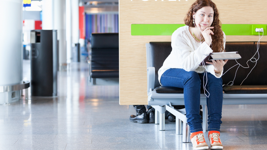 Jedną ładowarką naładujesz wszystkie urządzenia. Wystarczy jeden sposób