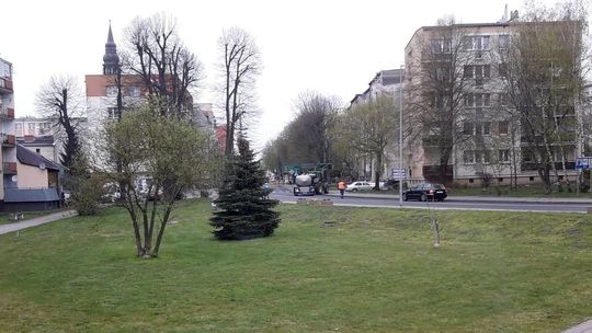 Wzięli się za gminny budynek