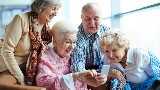 Gdy seniorki i seniorzy pokażą ten dokument, to mają taniej