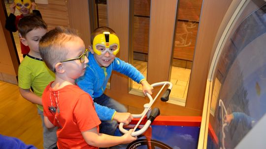 Z wizytą w bawialni i restauracji