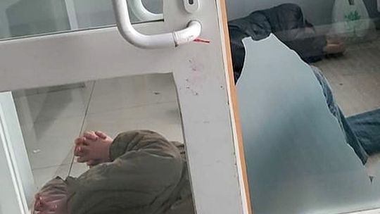 Z zewnątrz ładnie, w środku smród. Przerażająca sytuacja na dworcu w Gryfinie Z zewnątrz ładnie, w środku smród. Przerażająca sytuacja na dworcu w Gryfinie