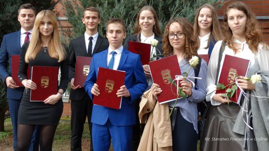 Za co dostali stypendium?