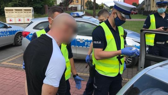 Za jazdę po pijanemu można stracić auto. Dla jeżdżących bezpiecznie niższe stawki OC 