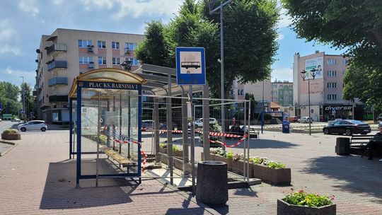 Za prawie 2 mln zł wymieniają wiaty na przystankach autobusowych Za prawie 2 mln zł wymieniają wiaty na przystankach autobusowych