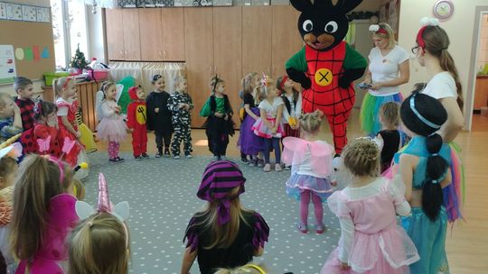 Zabawę karnawałową zorganizowano dla dzieci z dwóch przedszkoli Zabawę karnawałową zorganizowano dla dzieci z dwóch przedszkoli