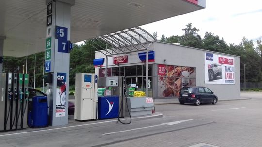 Zablokowali dystrybutory z etyliną 95 na stacji Moya w Pniewie - skarży się czytelnik. Znamy przyczynę tej blokady