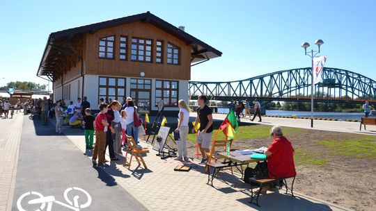 Zachęcają do spędzenia niedzieli na gryfińskim nabrzeżu