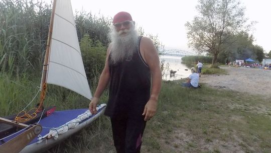 Zacumował w Gryfinie podczas samotnego rejsu