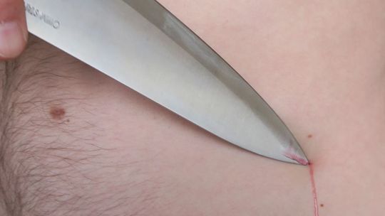 Zadał cios nożem. Policja wyjaśnia, jak doszło do tragedii