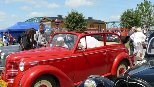 Zakochani w pojazdach z duszą