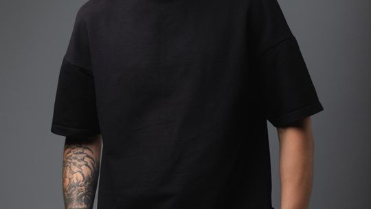 Zakupy koszulek męskich online: Wybór i korzyści w e-commerce