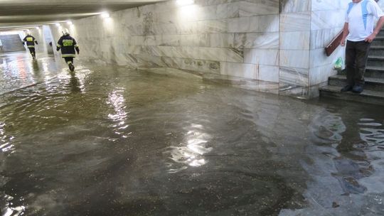 Zalało podziemne przejście