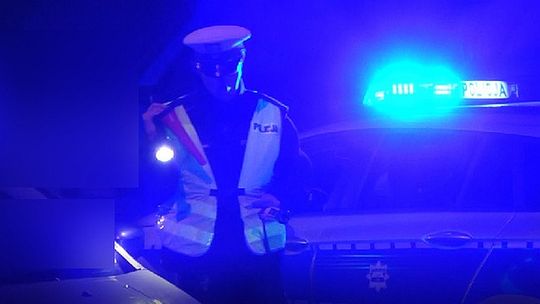 Zaliczył wpadkę, jak jechał w nocy mercedesem