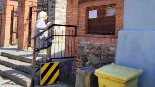 Żałoba to cisza, w której rozbrzmiewają wspomnienia