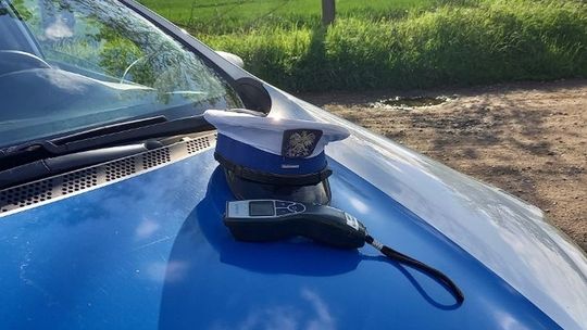 Zamiast na kwarantannie wsiadł pijany za kółko. Doprowadził do czołowego zderzenia