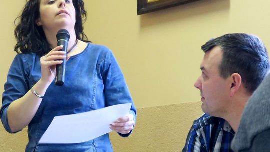 Zamiast ujawniać, zataja