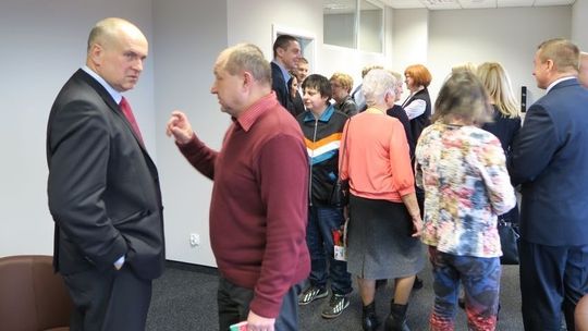 Zamknięte placówki wsparcia i kluby dla seniorów