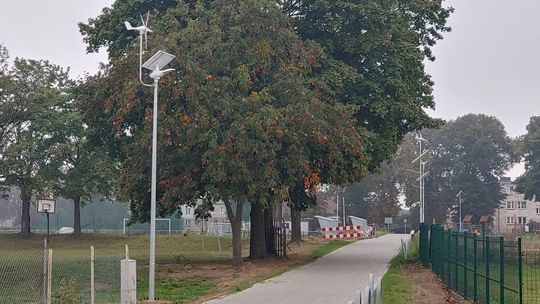 Zamontowali lampy solarne