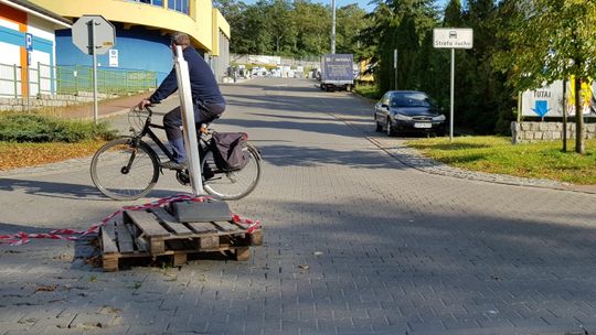 Zapadło się na wjeździe