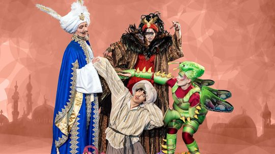 Zapraszają do zaczarowanej krainy. Bożonarodzeniowa baśn.