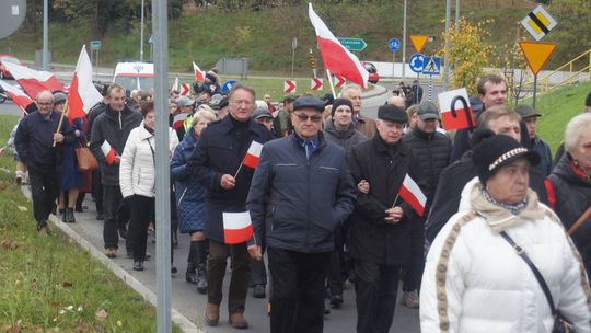 Zapraszają na 2. Gryfiński Marsz Niepodległości. Do czego nawiązuje plakat?