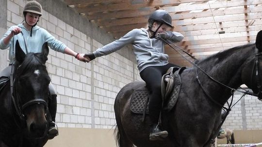 Zapraszają na ferie w siodle