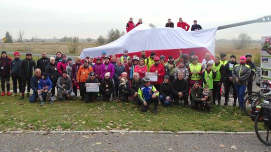 Zapraszają na Rajd Niepodległościowy ścieżką rowerową R20