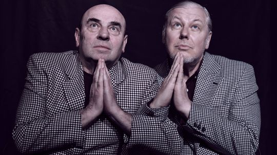 Zapraszają na sztukę... Do trzech razy sztuka