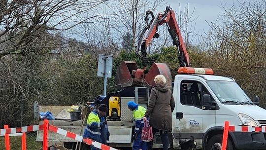 Zarządzanie kryzysowe o zanieczyszczeniu sieci wodociągowej w Gryfinie. PUK nabrał wody w usta