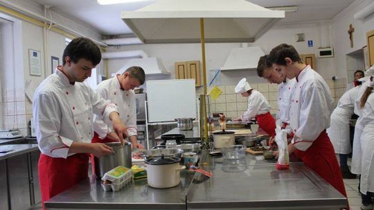 Zatrudnią do pracy w restauracji