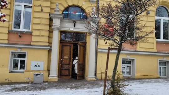 Zatrudnią sekretarza spełniającego określone wymagania. Dlaczego właśnie takie? - pytają czytelnicy Zatrudnią sekretarza spełniającego określone wymagania. Dlaczego właśnie takie? - pytają czytelnicy