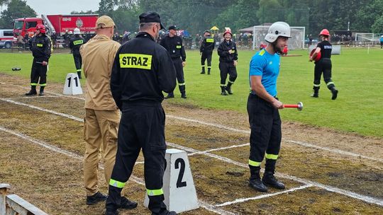 Zawody strażackie w trudnych warunkach. Zrezygnowano z jednej konkurencji