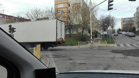 Zawracał tirem na ślepej ulicy w Gryfinie
