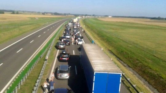 Zderzyły się cztery auta. Są ranni