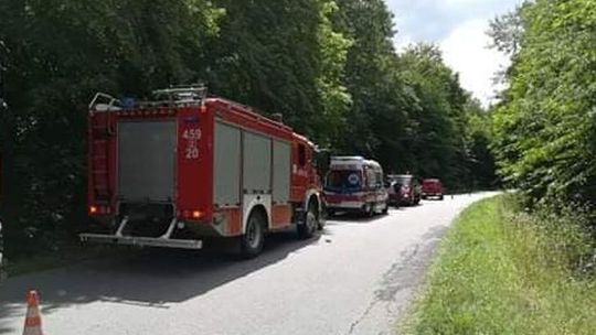 Zderzyły się dwa auta. Jedno z nich wpadło do rowu