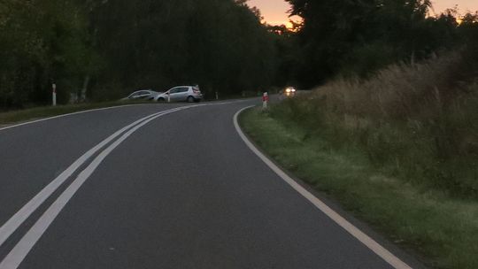 Zderzyły się na łuku drogi