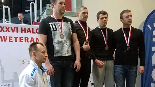 Zdobył dwa złote medale i jeden srebrny