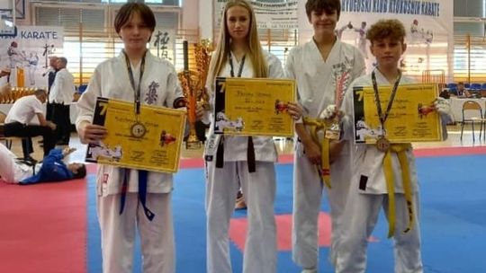 Zdobyli 5 medali na międzynarodowym turnieju karate