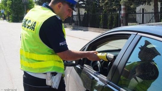 Zdziwili się gdy dmuchnął w alkomat