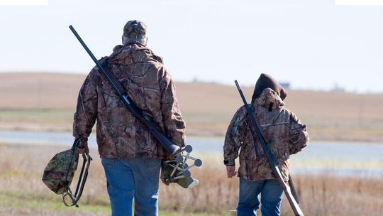 Pomylili człowieka z dzikiem. PZŁ wie, co zrobić, aby było bezpieczniej