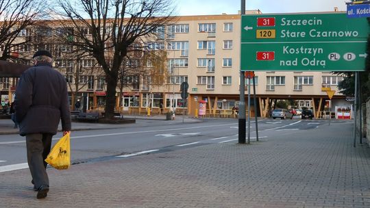 Zeetje podciął lampę. Energetycy odetną prąd w centrum Gryfina