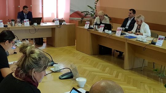 Zgodzili się na rolowanie długów